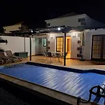 De La Paz Вилла *