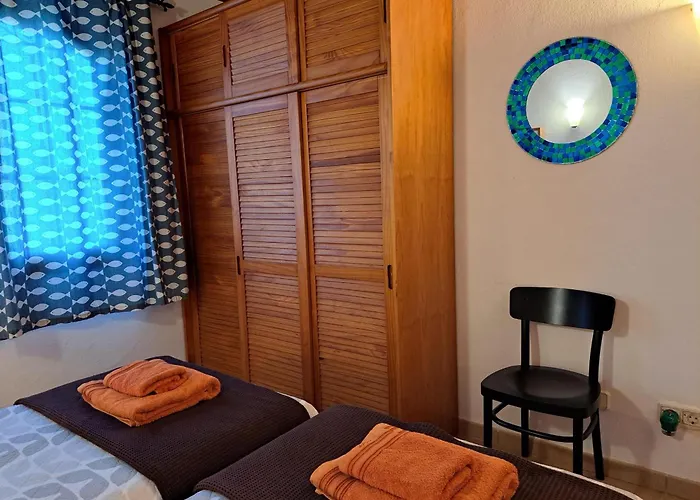 De La Paz * Playa Blanca (Lanzarote)